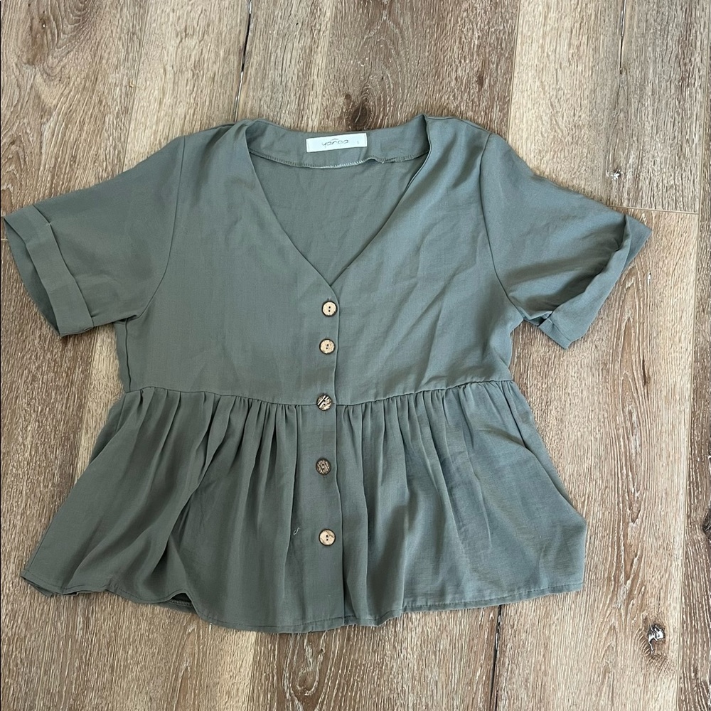 Army Green Short Sleeve shirt